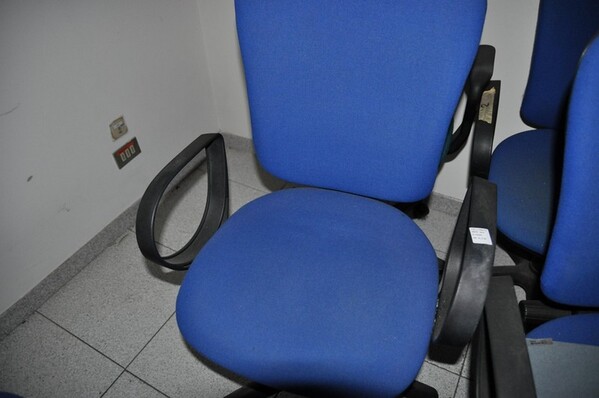 3#6172 Sistema di prenotazione ticket e arredi da ufficio in vendita - foto 33