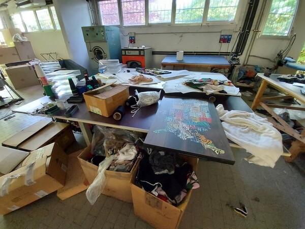 2#6201 Macchinari tessili e arredamento ufficio in vendita - foto 42