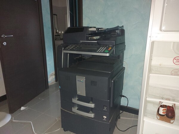 1#6211 Mobili e macchine elettroniche ufficio in vendita - foto 8