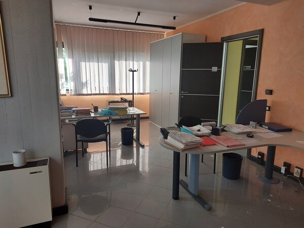 1#6211 Mobili e macchine elettroniche ufficio in vendita - foto 10