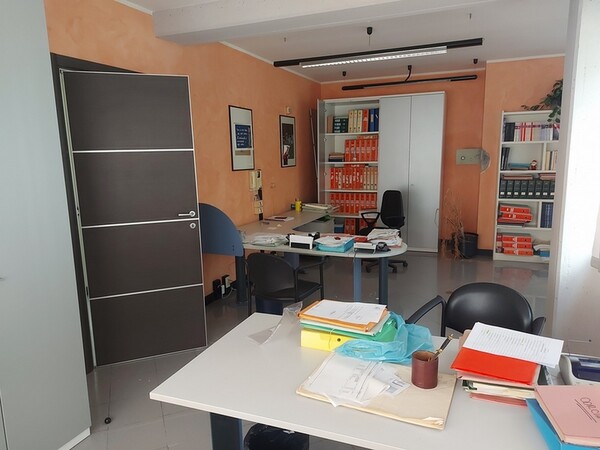 1#6211 Mobili e macchine elettroniche ufficio in vendita - foto 15