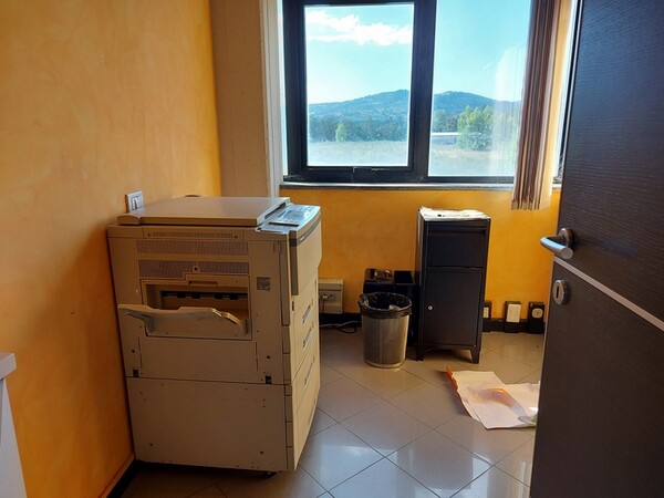 1#6211 Mobili e macchine elettroniche ufficio in vendita - foto 43