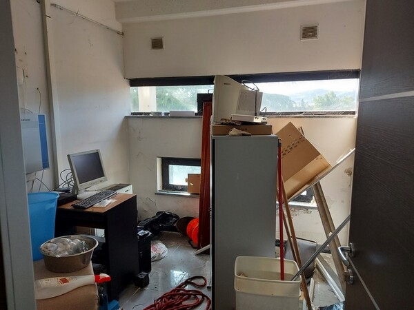 1#6211 Mobili e macchine elettroniche ufficio in vendita - foto 58