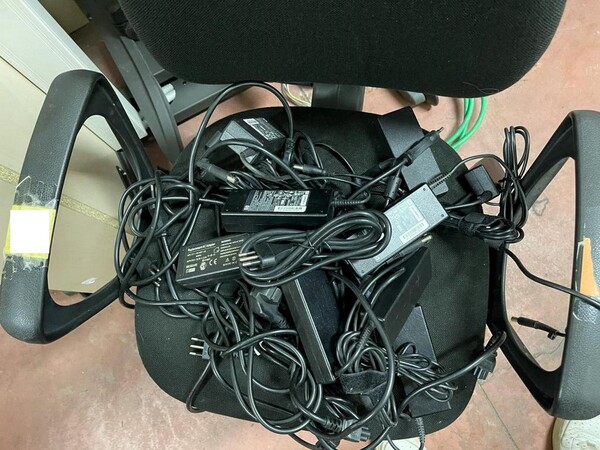 1#6218 Arredi e attrezzature da ufficio in vendita - foto 13