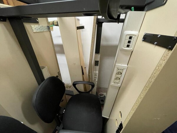 1#6218 Arredi e attrezzature da ufficio in vendita - foto 17