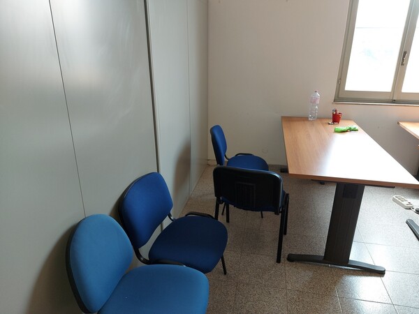 3#6219 Arredi e attrezzature da ufficio in vendita - foto 5