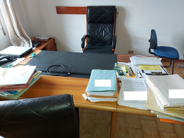 3#6219 Arredi e attrezzature da ufficio in vendita - foto 19