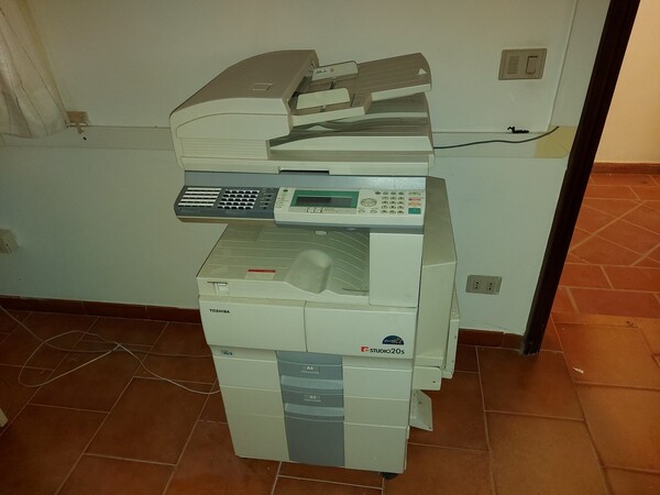 6#6219 Arredi e attrezzature da ufficio in vendita - foto 23