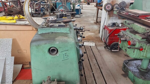 10#6222 Banchi da lavoro e tornio Rivol in vendita - foto 9