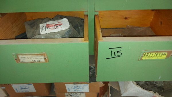 41#6222 Ricambi elettrici ed oleodinamici in vendita - foto 5