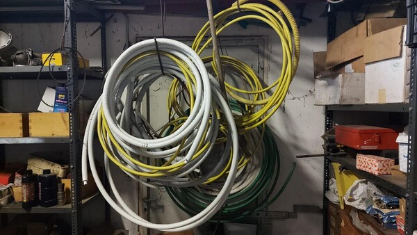 41#6222 Ricambi elettrici ed oleodinamici in vendita - foto 21