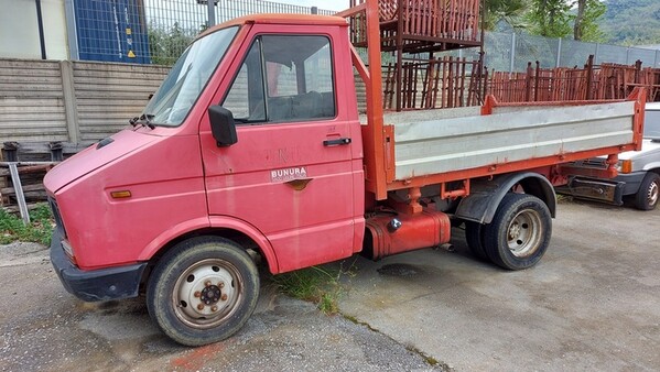 Autocarri in vendita