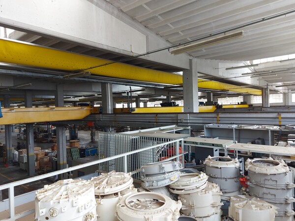 13#6252 Rimanenze di materiale plastico in vendita - foto 2