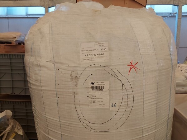 13#6252 Rimanenze di materiale plastico in vendita - foto 9