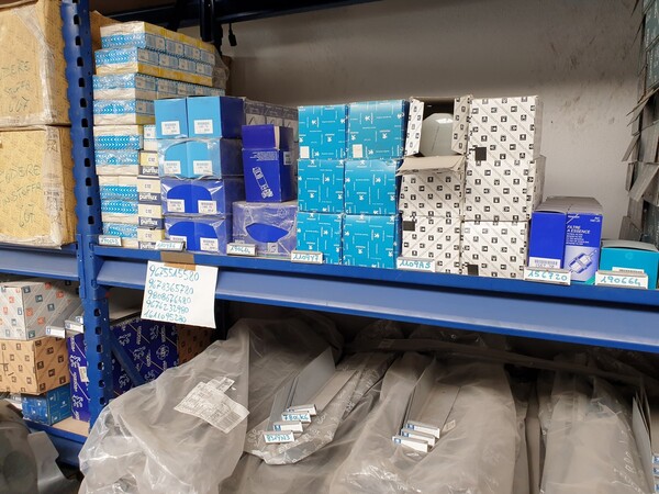 24#6268 Ricambi per auto e scaffalature in vendita - foto 19
