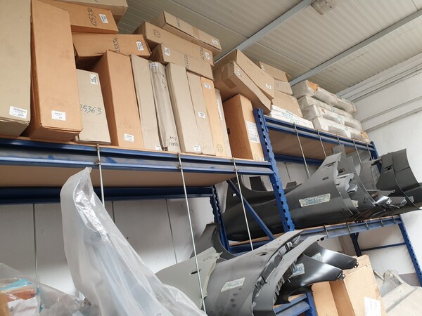 24#6268 Ricambi per auto e scaffalature in vendita - foto 23