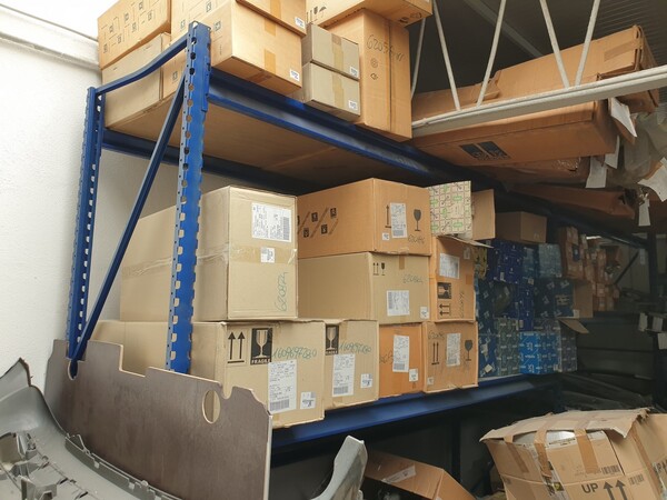 24#6268 Ricambi per auto e scaffalature in vendita - foto 27