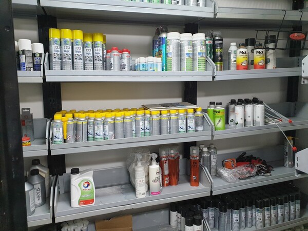 24#6268 Ricambi per auto e scaffalature in vendita - foto 44