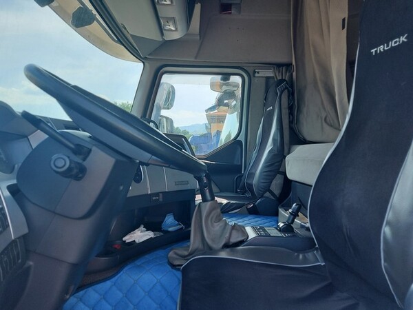 10#6269 Trattore Renault Trucks e semirimorchio Margaritelli Italia Spa in vendita - foto 4