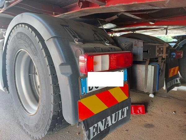 10#6269 Trattore Renault Trucks e semirimorchio Margaritelli Italia Spa in vendita - foto 5