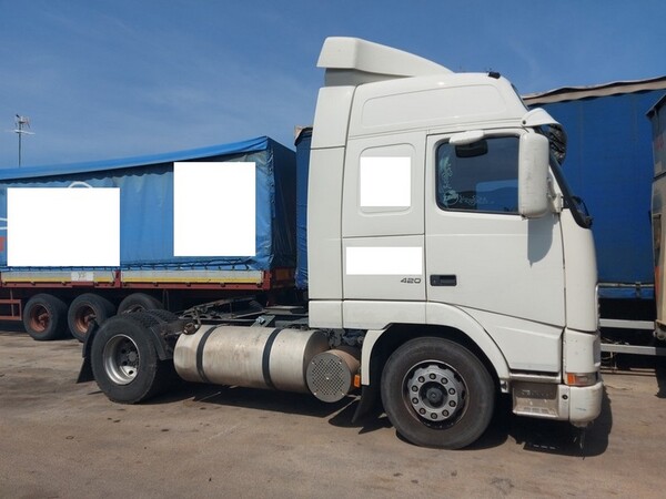 2#6269 Trattore Volvo Truck e semirimorchio Viberti in vendita - foto 1