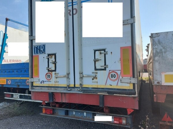 Rimorchi e semirimorchi in vendita