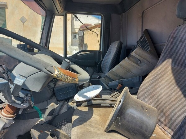 8#6269 Autocarri Panda e Daimler Chrysler e autoveicolo Iveco in vendita - foto 4