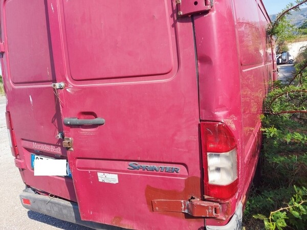 8#6269 Autocarri Panda e Daimler Chrysler e autoveicolo Iveco in vendita - foto 12
