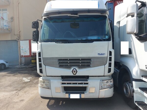 9#6269 Trattore Renault Trucks e semirimorchio Margaritelli Italia Spa in vendita - foto 2