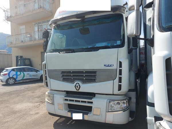 9#6269 Trattore Renault Trucks e semirimorchio Margaritelli Italia Spa in vendita - foto 3