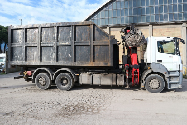 Autocarri in vendita