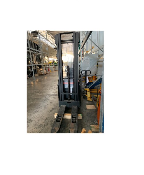 Carrelli elevatori in vendita