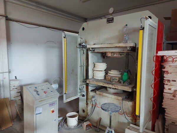 4#6283 Arredi ufficio e macchine per lavorazione ceramica in vendita - foto 23