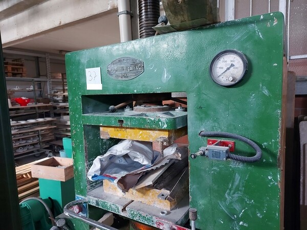 4#6283 Arredi ufficio e macchine per lavorazione ceramica in vendita - foto 36