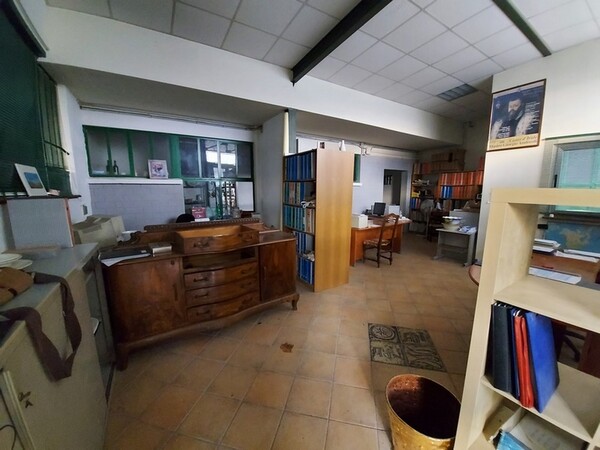 4#6283 Arredi ufficio e macchine per lavorazione ceramica in vendita - foto 75