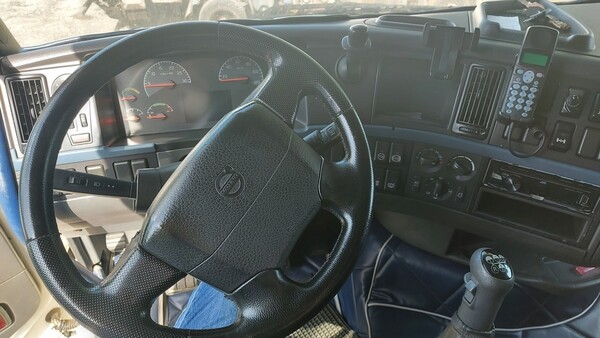 14#6287 Trattore stradale Volvo in vendita - foto 17