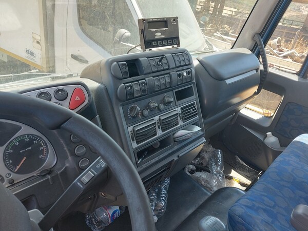 16#6287 Autocarro Iveco Eurocargo in vendita - foto 12