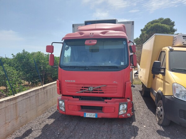 17#6287 Autocarro Volvo in vendita - foto 3