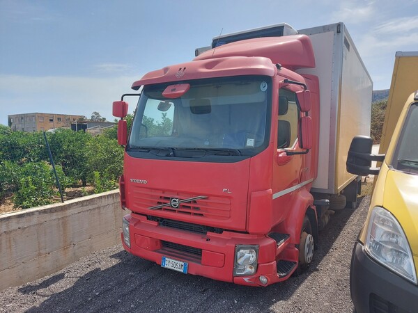 17#6287 Autocarro Volvo in vendita - foto 4