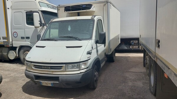 7#6287 Autocarro Iveco 35C17 HPT in vendita - foto 1