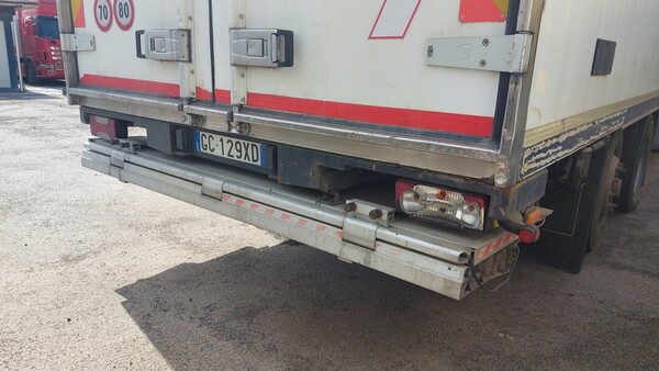 1#6288 Autocarro Mercedes Benz Actros in vendita - foto 5