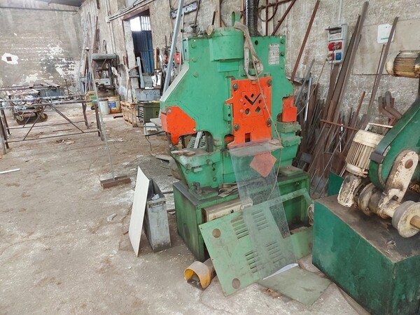 10#6304 Macchinari per la lavorazione del ferro in vendita - foto 7
