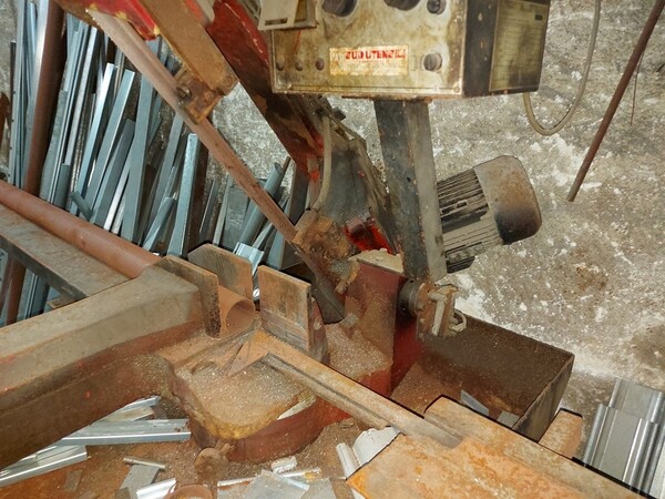 10#6304 Macchinari per la lavorazione del ferro in vendita - foto 80