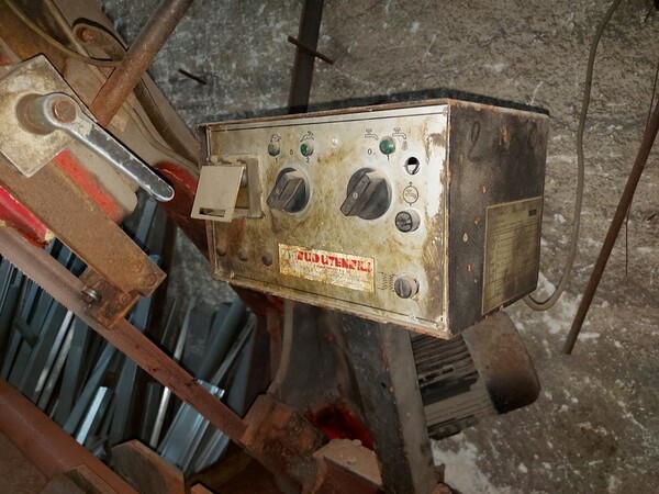10#6304 Macchinari per la lavorazione del ferro in vendita - foto 81