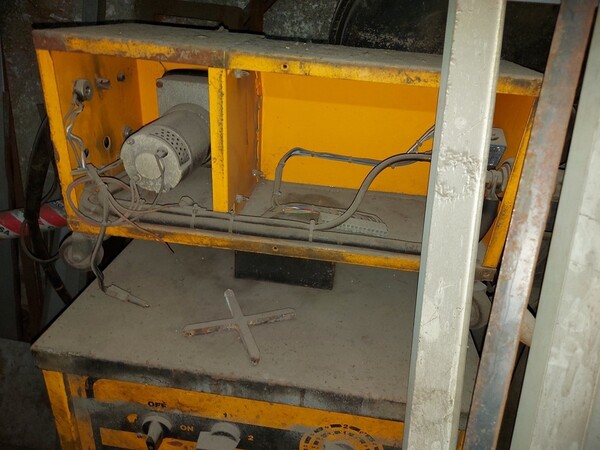 10#6304 Macchinari per la lavorazione del ferro in vendita - foto 96