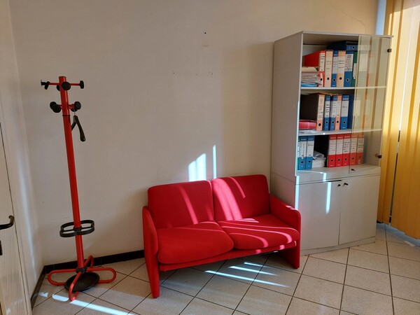 13#6304 Arredi da ufficio in vendita - foto 1