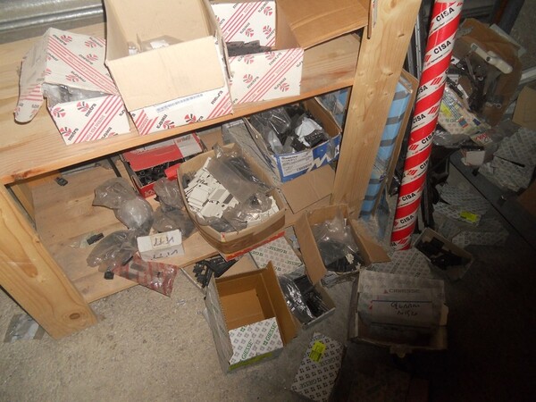 17#6304 Materiale per infissi in vendita - foto 10