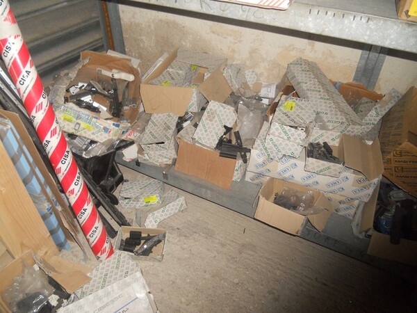 17#6304 Materiale per infissi in vendita - foto 11