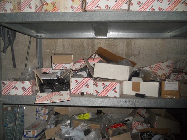 17#6304 Materiale per infissi in vendita - foto 15