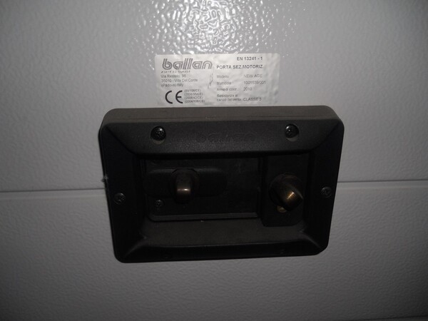 33#6304 Porte sezionali basculanti in vendita - foto 4